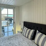 Stylish Summer House By Knudshoved Lighthouse 度假居 尼堡