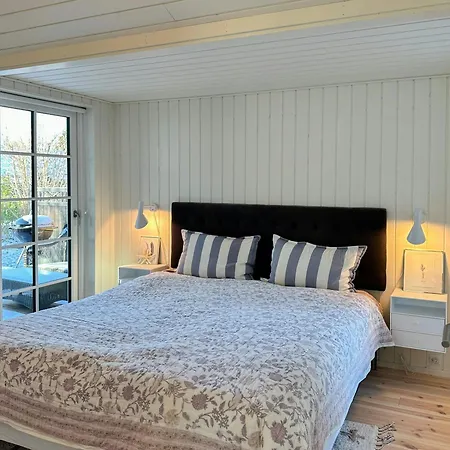 Stylish Summer House By Knudshoved Lighthouse בית נופש ניבורג